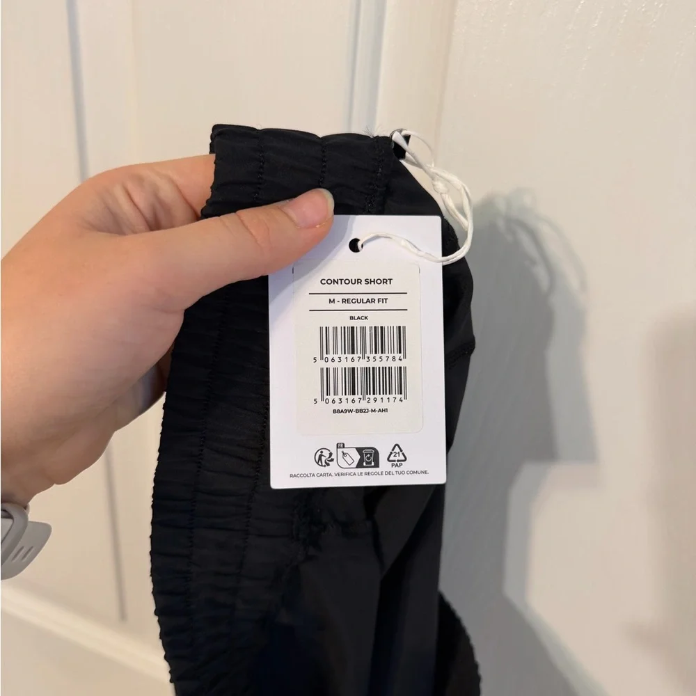 NWT Gymshark Women's Black Athletic Shorts - Picture 6 of 6